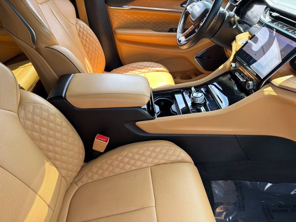 2023 Jeep Grand Cherokee L Summit Reserve