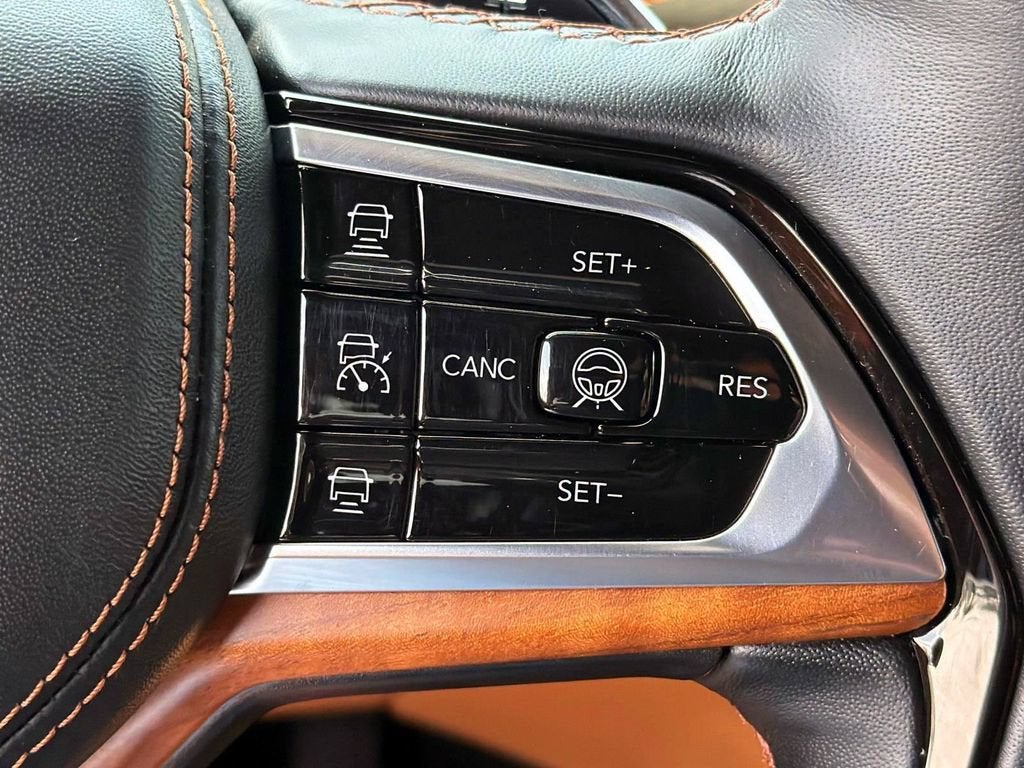 2023 Jeep Grand Cherokee L Summit Reserve