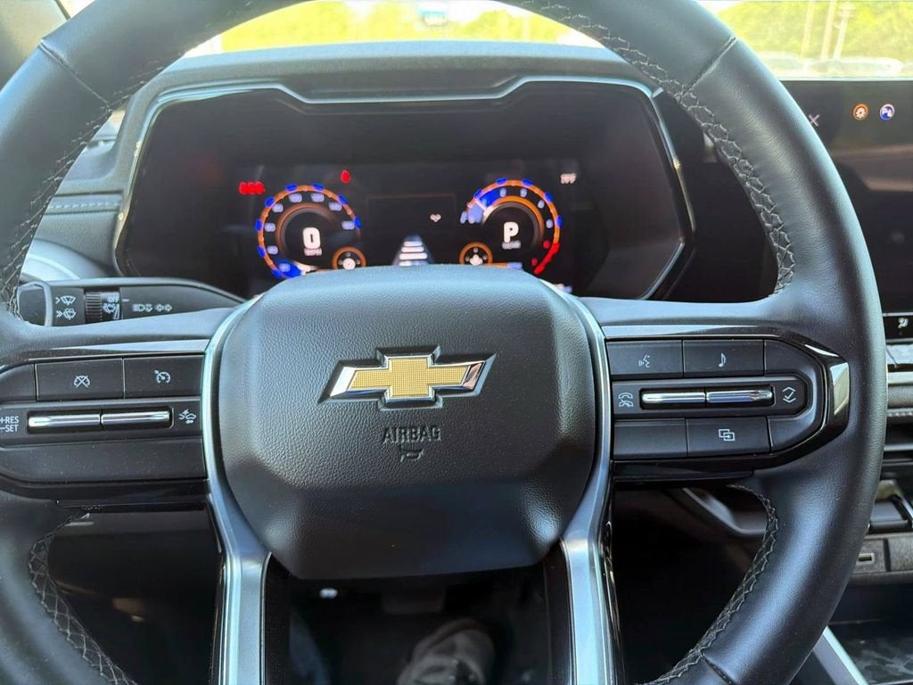 2025 Chevrolet Colorado WT/LT
