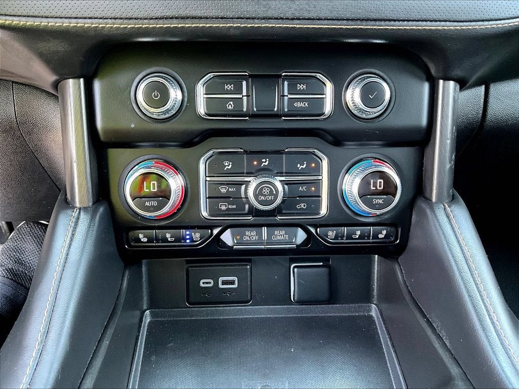 2024 GMC Yukon XL AT4