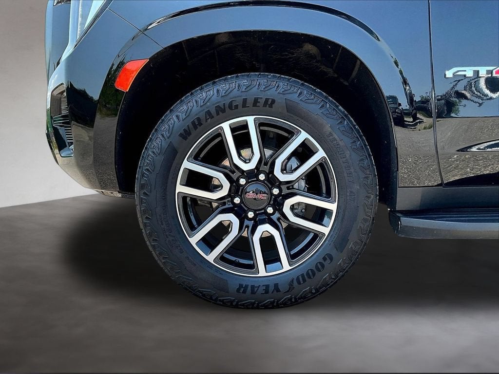 2024 GMC Yukon XL AT4