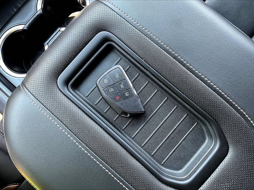2024 GMC Yukon XL AT4