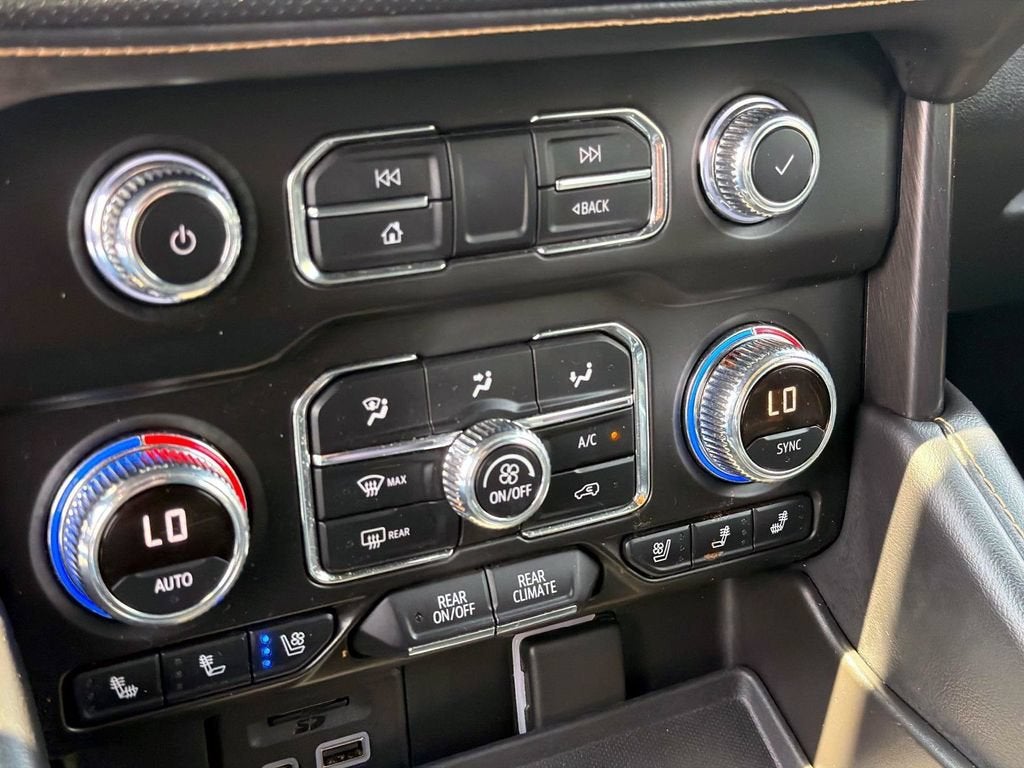 2021 GMC Yukon XL AT4