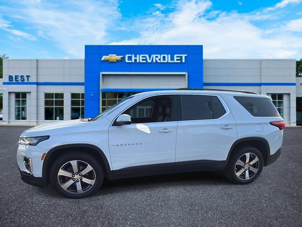 2023 Chevrolet Traverse LT Leather