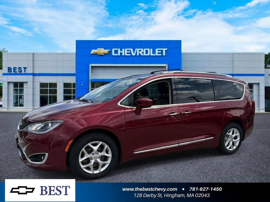 2020 Chrysler Pacifica Touring L Plus's photo