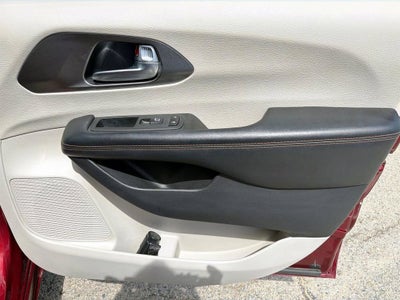 2020 Chrysler Pacifica Touring L Plus