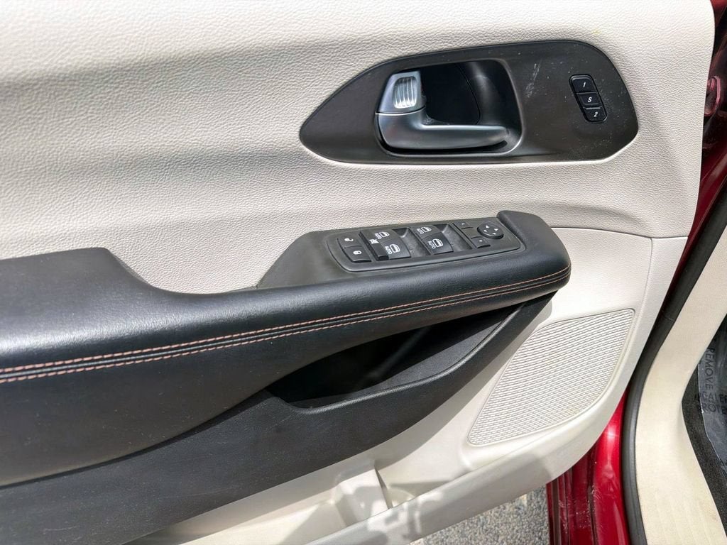 2020 Chrysler Pacifica Touring L Plus