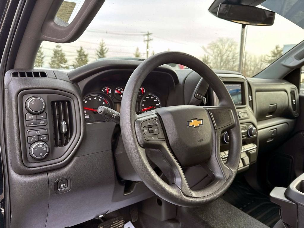 2025 Chevrolet Silverado 1500 WT