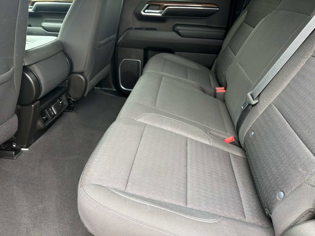2022 Chevrolet Silverado 1500 LT (2FL)