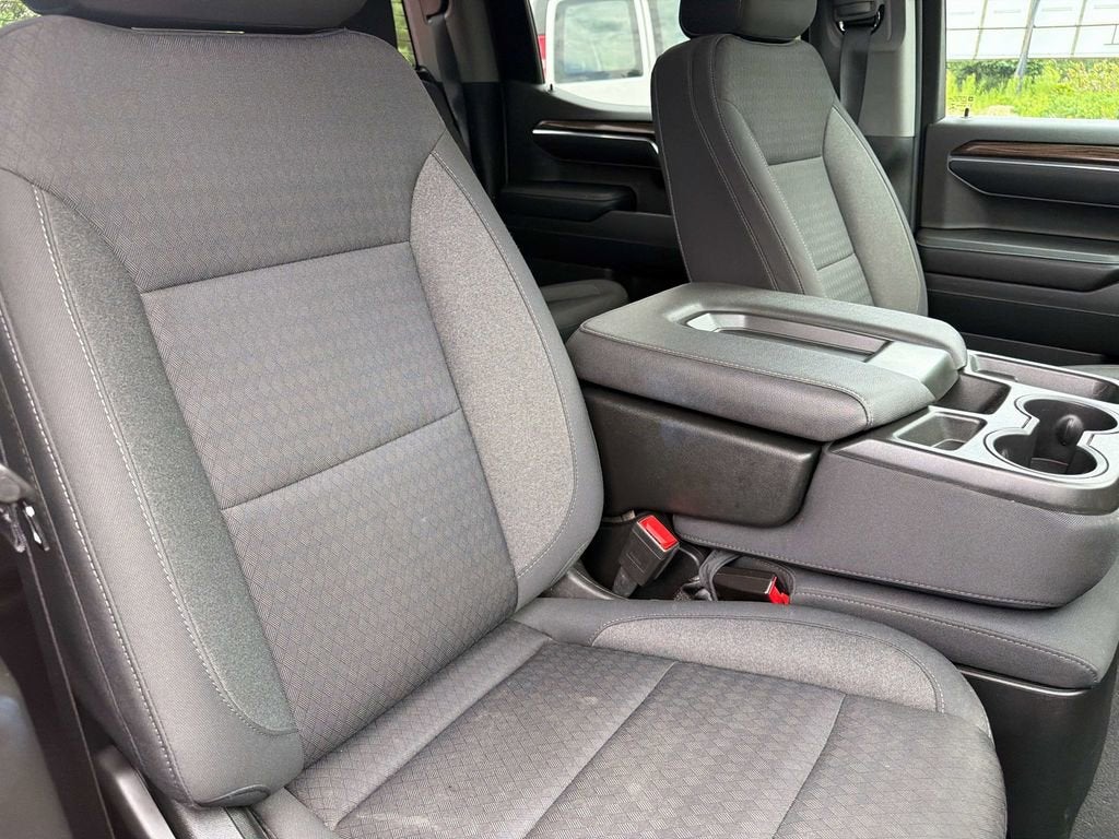 2022 Chevrolet Silverado 1500 LT (2FL)