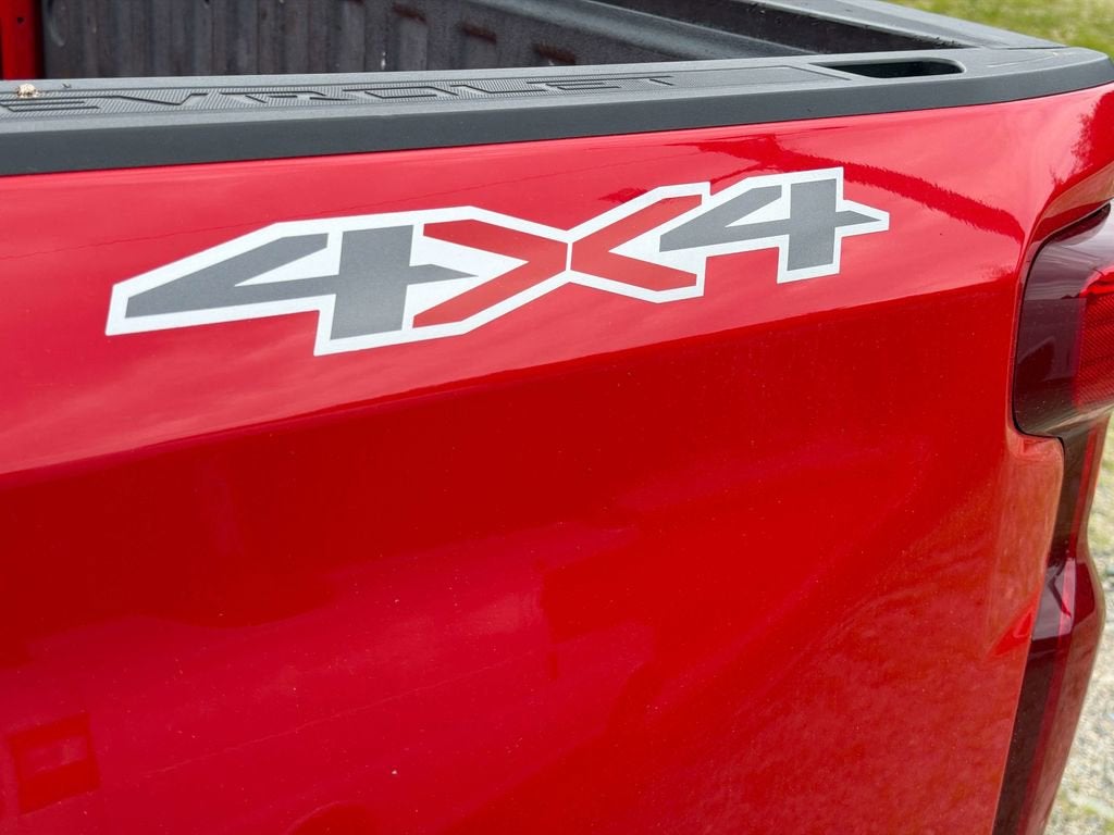2022 Chevrolet Silverado 1500 LT (2FL)