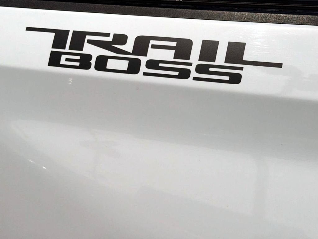 2023 Chevrolet Silverado 1500 Custom Trail Boss